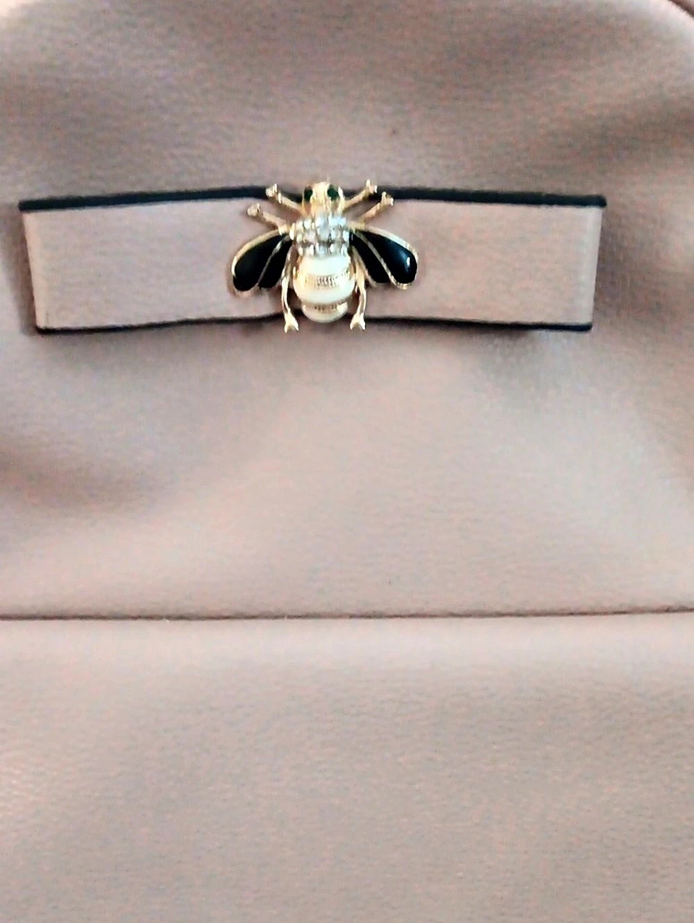 Pink Bee Backpack - Picture 2 of 11
